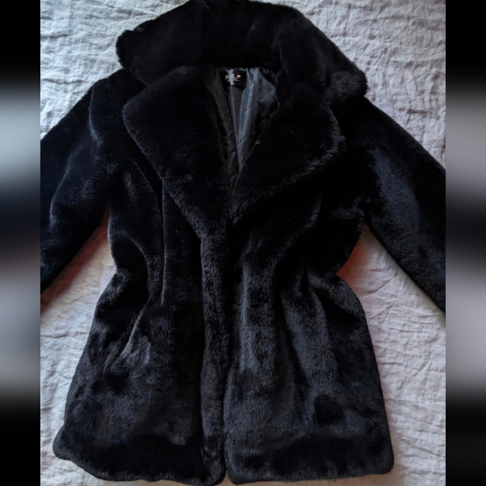Black Faux fur Winter Fall Coat